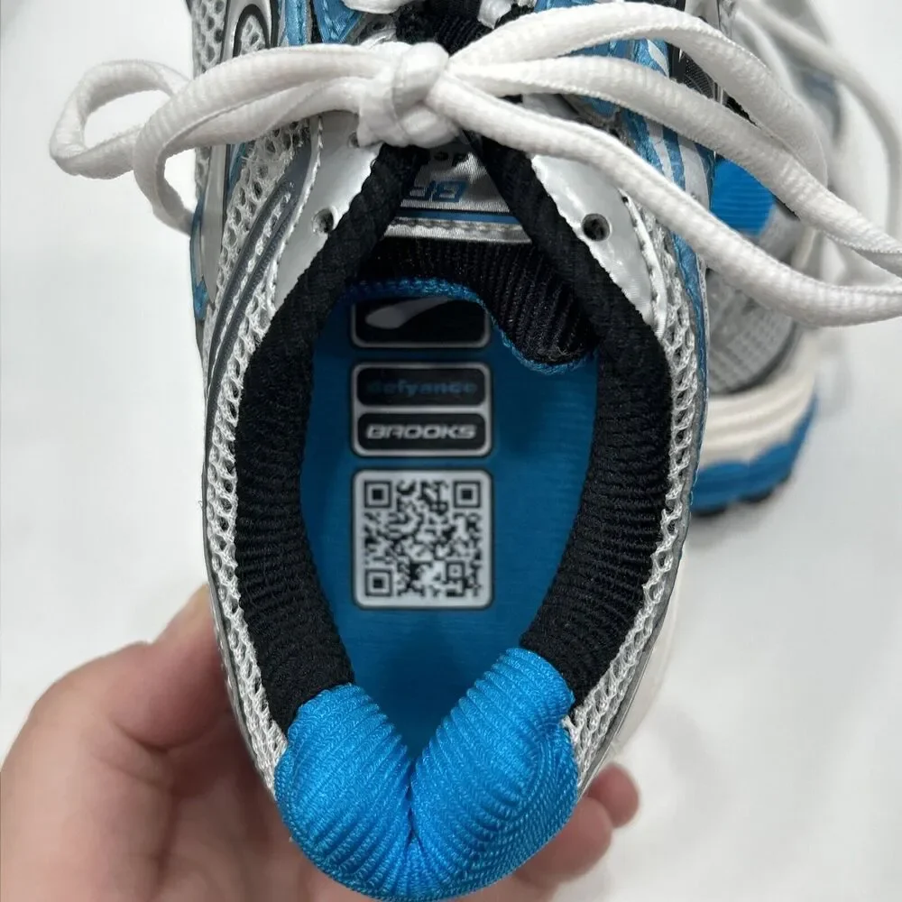 Brooks Defyance 6 Women's Size 7 Running Athletic Shoes Silver‎ Blue With Box